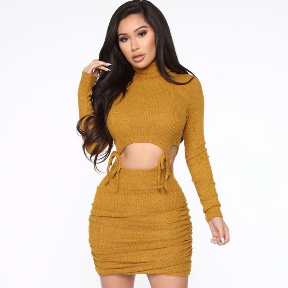 NWT Fashion Nova cut out Mustard Sweater dress (M)